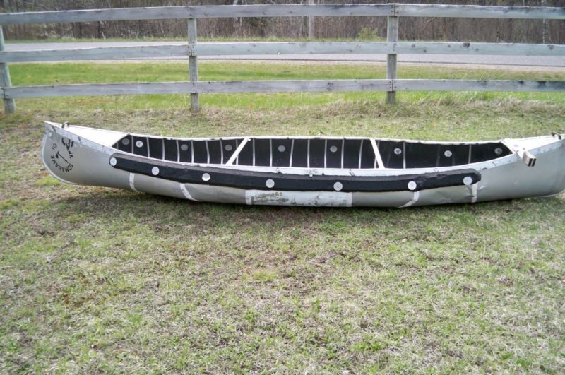 Vintage Tomahawk 13 Foot 9" Long Aluminium Canoe for sale 