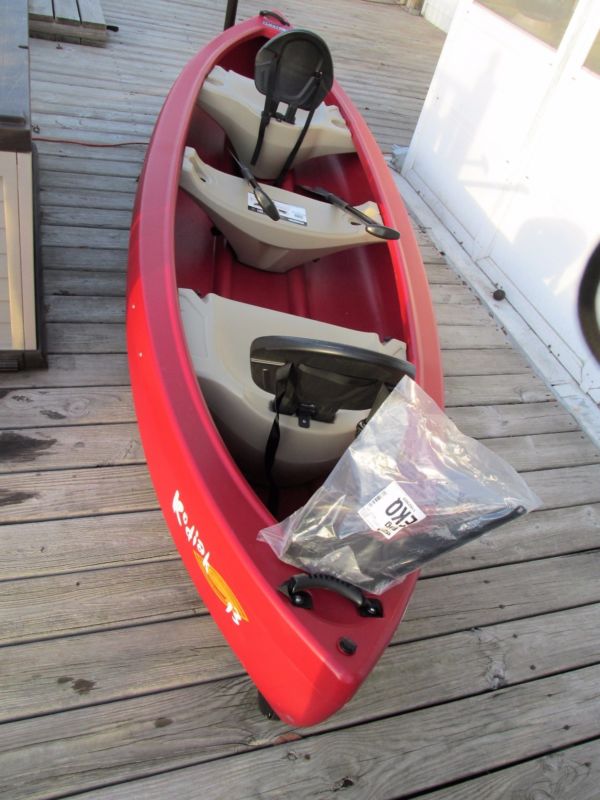 lifetime kodiak canoe red 13 ft. with 2 paddles and motor