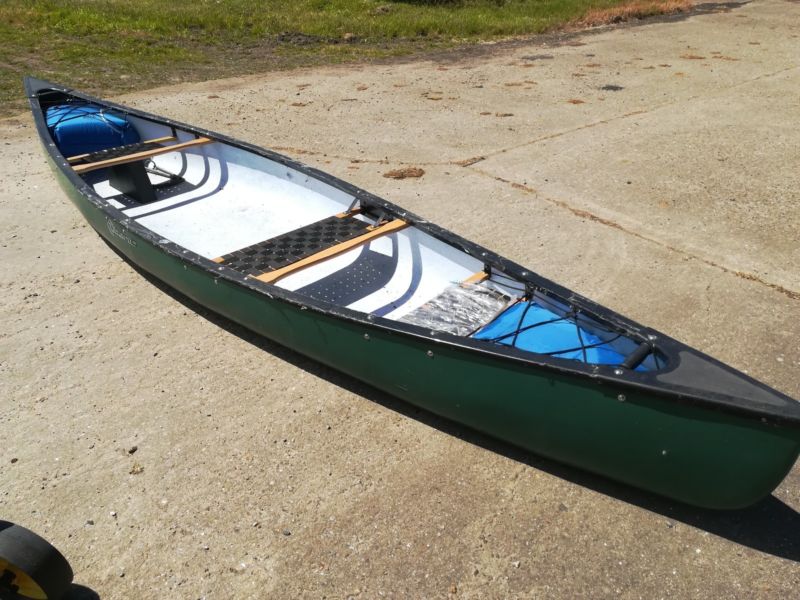 16' Green Open Canadian Canoe, 3 Seats With, Life Jackets And Paddles ...