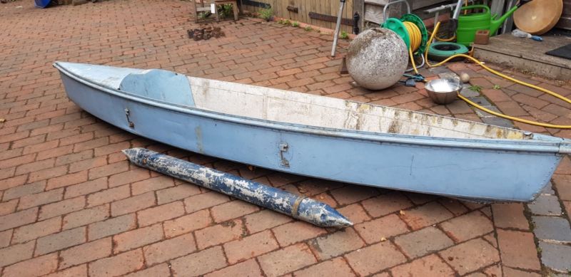 alumacraft voyageur17 aluminium canoe with oars. for sale