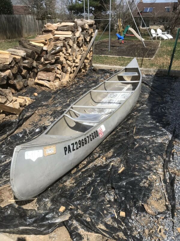 17 foot classic 1975 grumman aluminum canoe for sale from