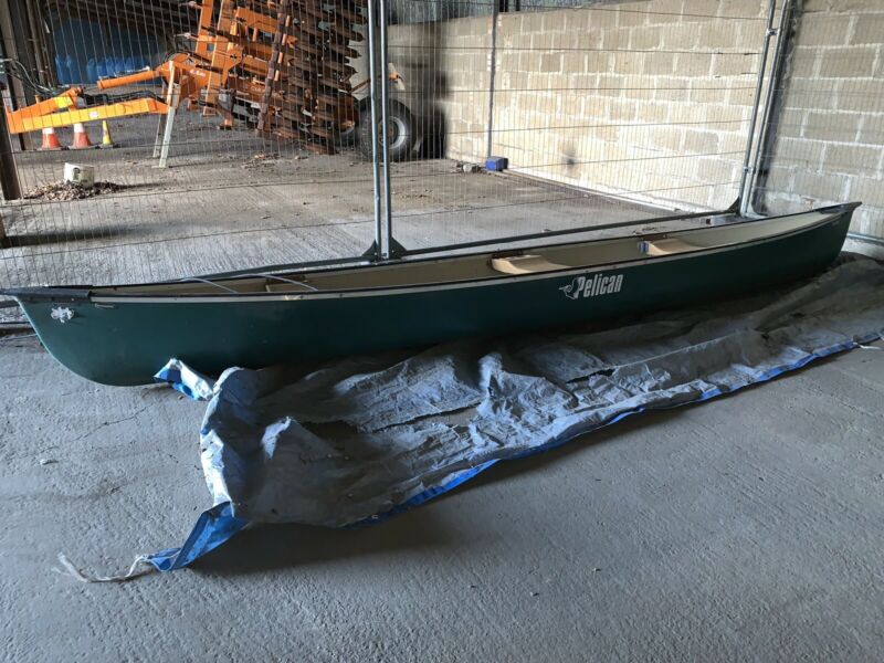 Pelican 15.5 Canoe Canadian Style 3 Person Canoe Complete With Paddles