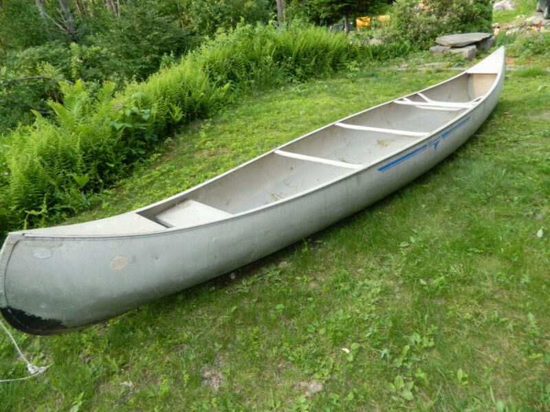 vtg grumman aluminium 5 person capacity canoe 17' w
