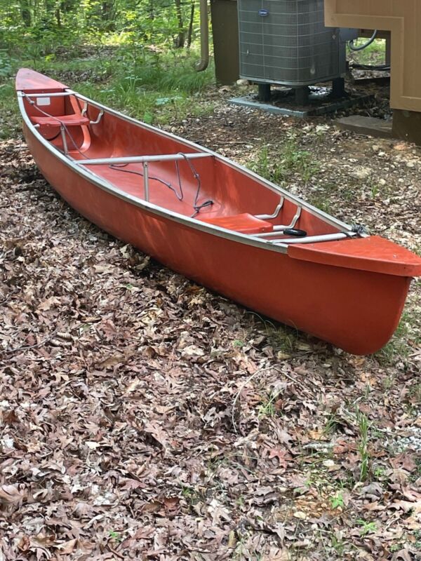 17ft Coleman Ram Canoe In Excellent Condition for sale from United States