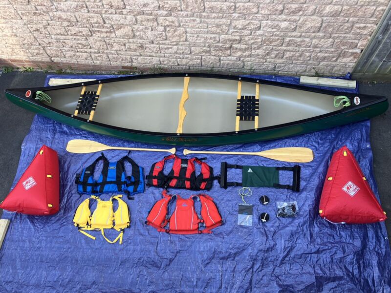 Canoe Canadian Style Old Town Camper - 16ft - Green. Bundle for sale ...