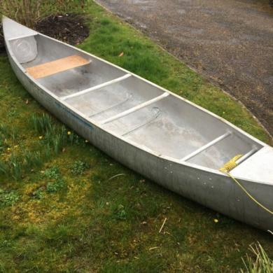 Grumman Aluminium Canoe 17' for sale from United Kingdom